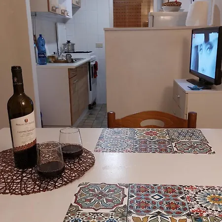 2 Passi Dal Mare Apartmán Caronia Marina